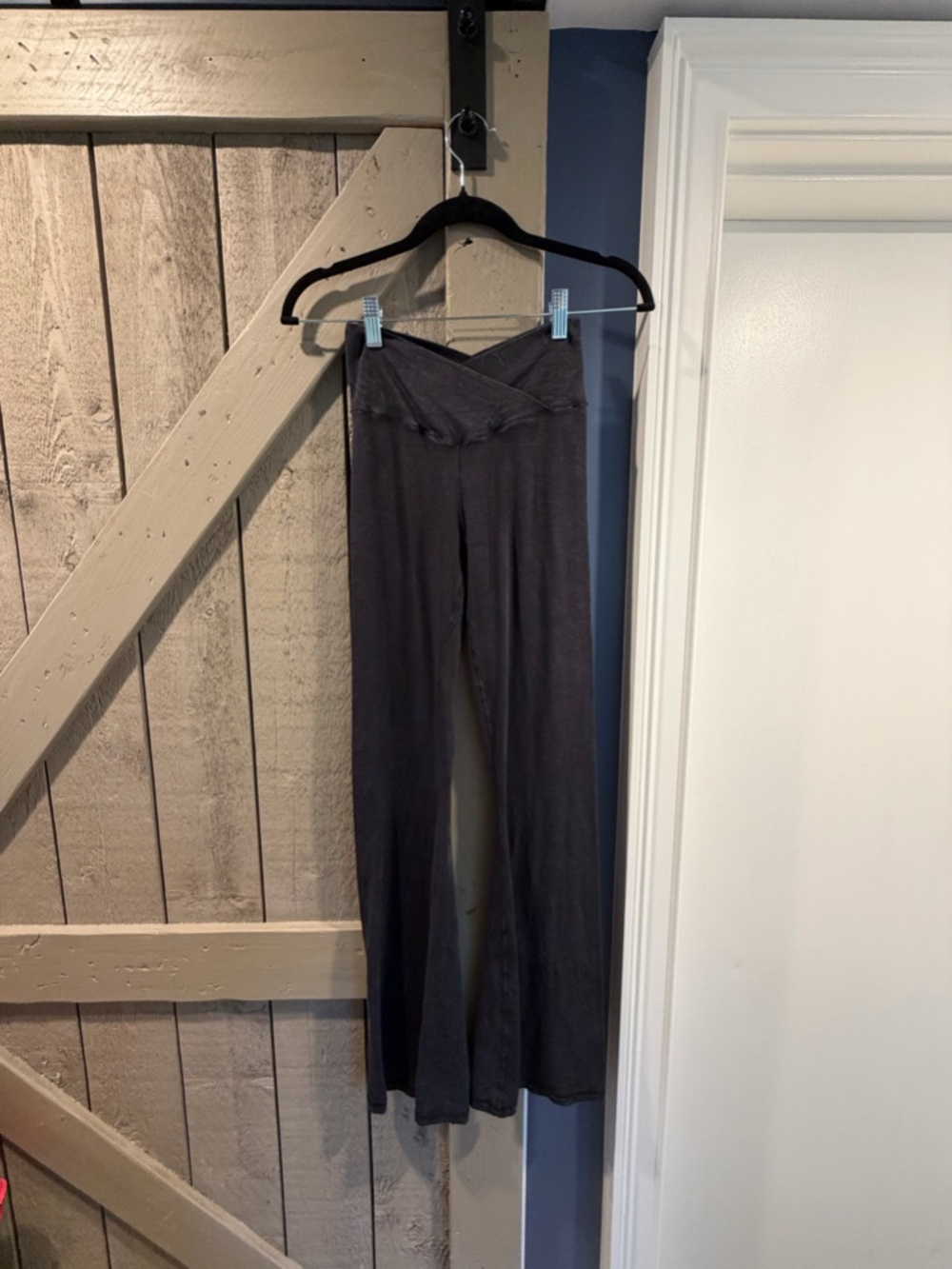 Aerie Cross-Over HR Flare Leggings